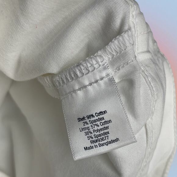 ST JOHNS BAY Women’s 18 White Cotton Skort - Picture 3 of 3